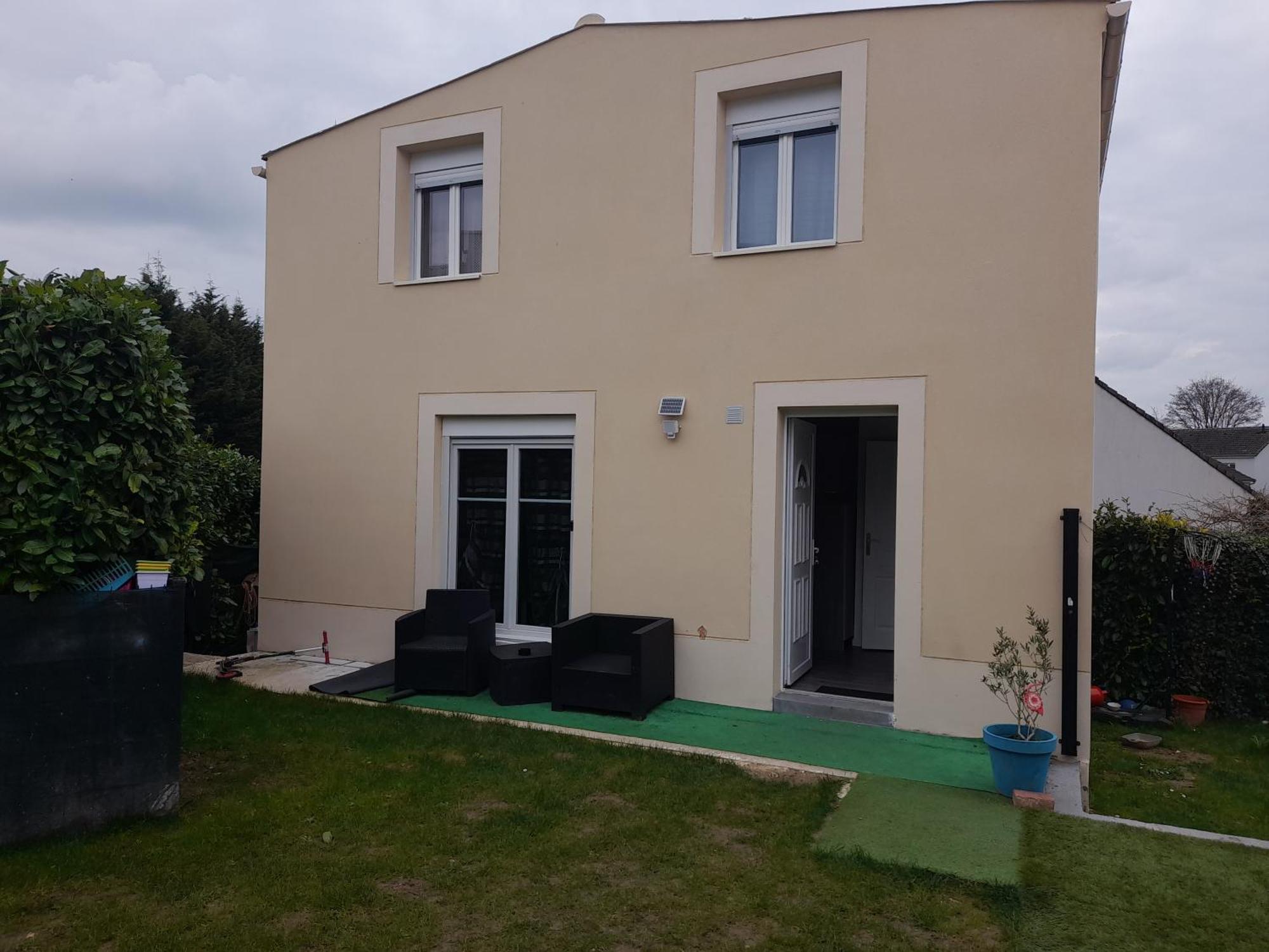 Family House Villa Beauvais Exterior photo